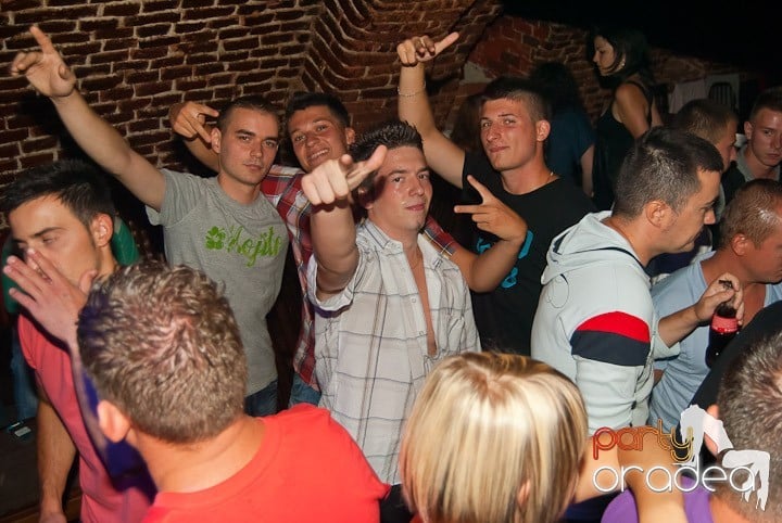 Friday Party @ Escape, 