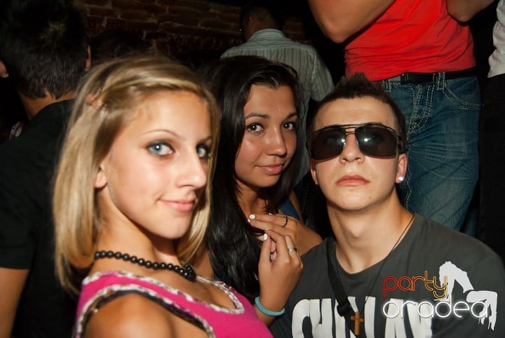 Friday Party @ Escape, 