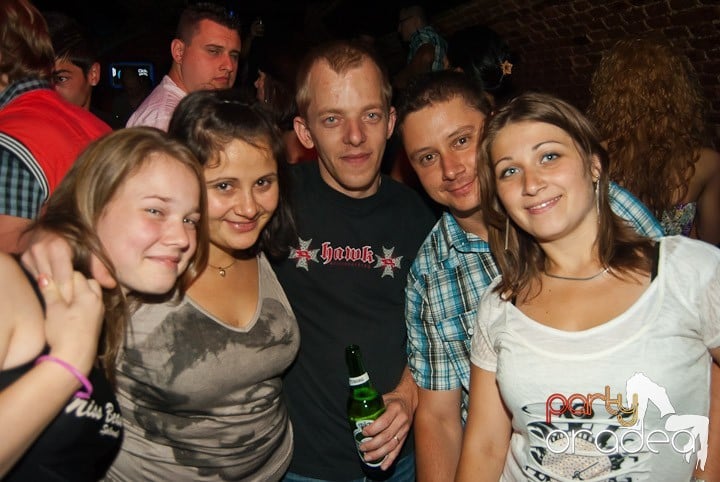 Friday Party @ Escape, 