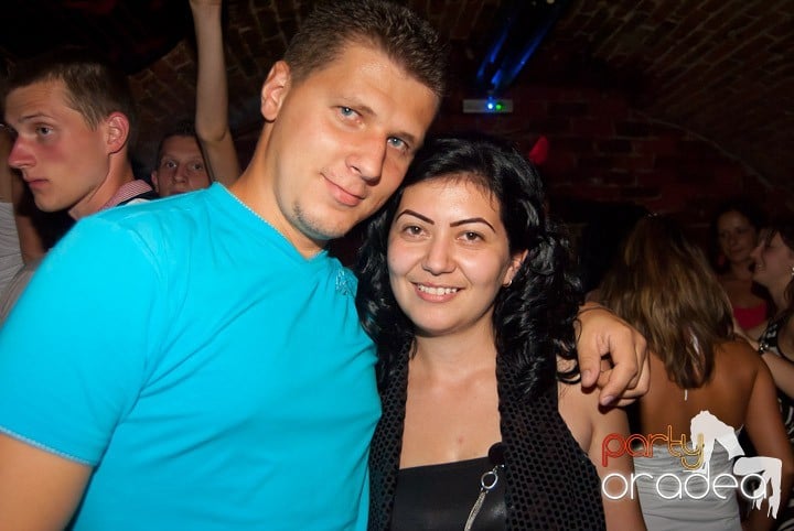 Friday Party în Club Escape,
