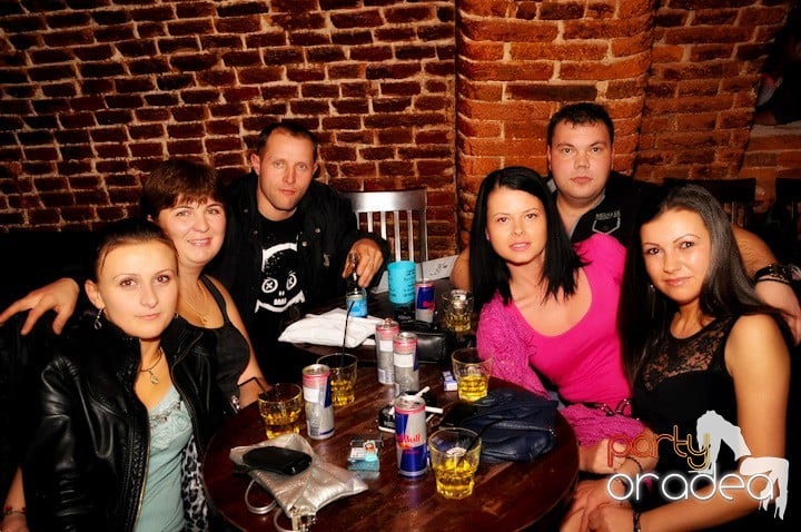 Friday Party în Club Escape, 