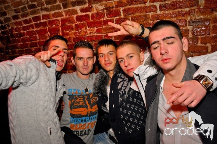 Friday Party în Club Escape, 