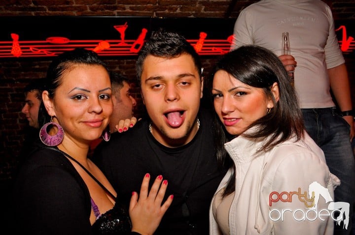 Friday Party în Club Escape, 