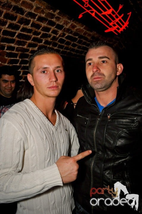 Friday Party în Club Escape, 