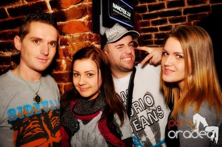 Friday Party în Club Escape, 