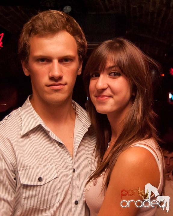 Friday Party în Club Escape,