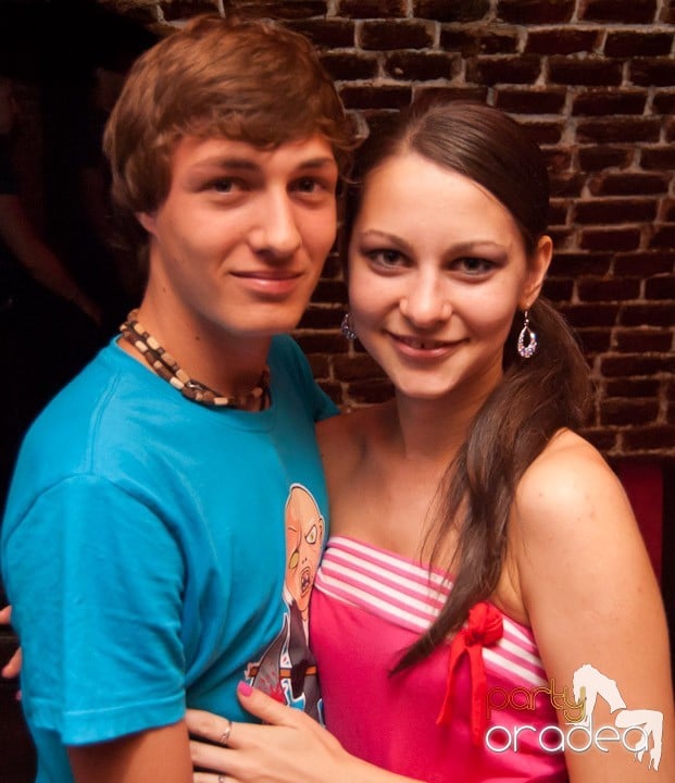 Friday Party în Club Escape,
