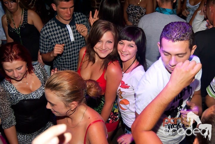 Friday Party în Club Escape,