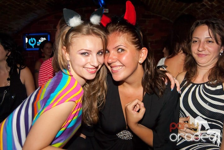 Friday Party în Club Escape,