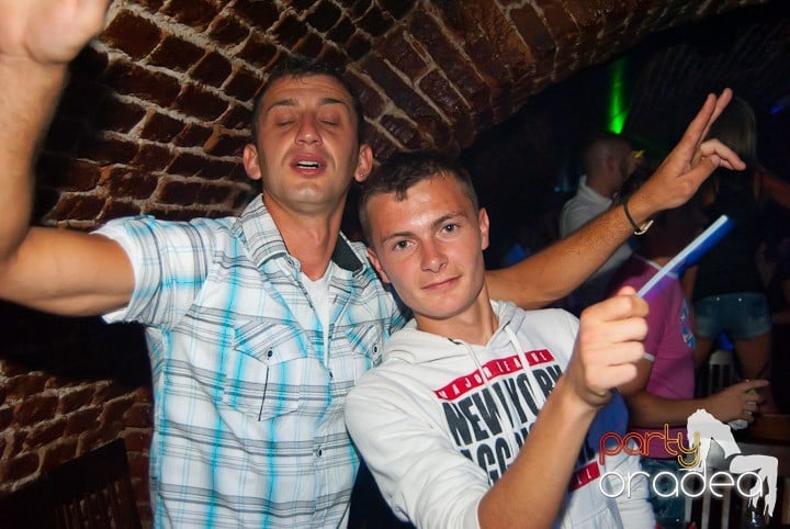 Friday Party în Club Escape, 