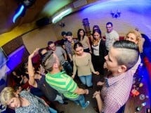 Friday Party în Downtown Paparazzi