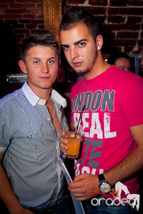 Friday Party în Escape, 