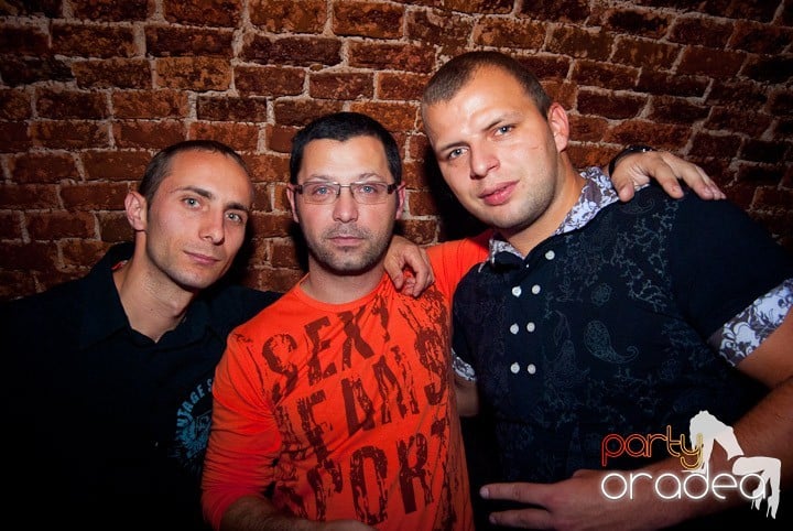 Friday Party în Escape, 