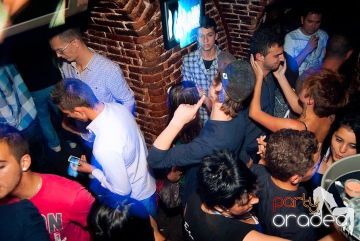 Friday Party în Escape, 