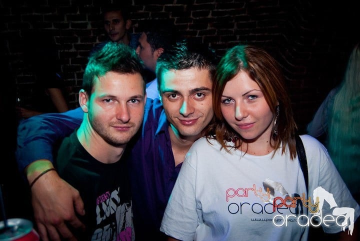 Friday Party în Escape, 