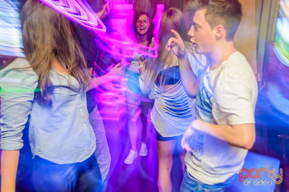 Friday Party, 