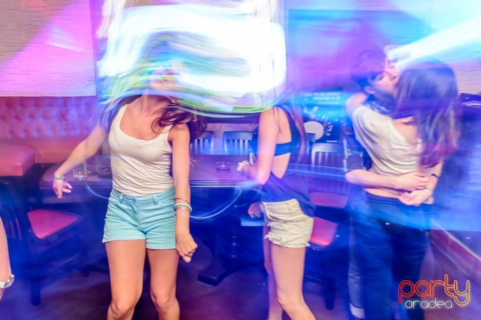 Friday Party, 