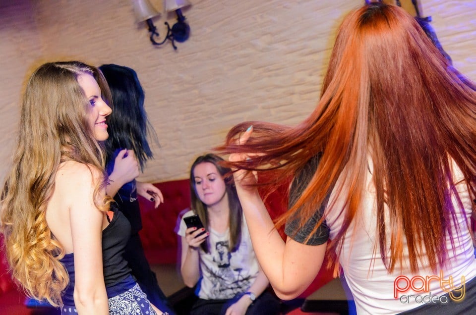 Friday Party, Downtown Paparazzi