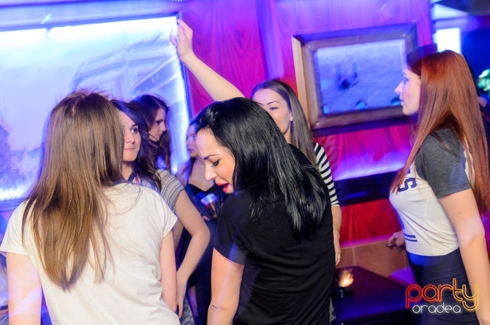 Friday Party, Downtown Paparazzi