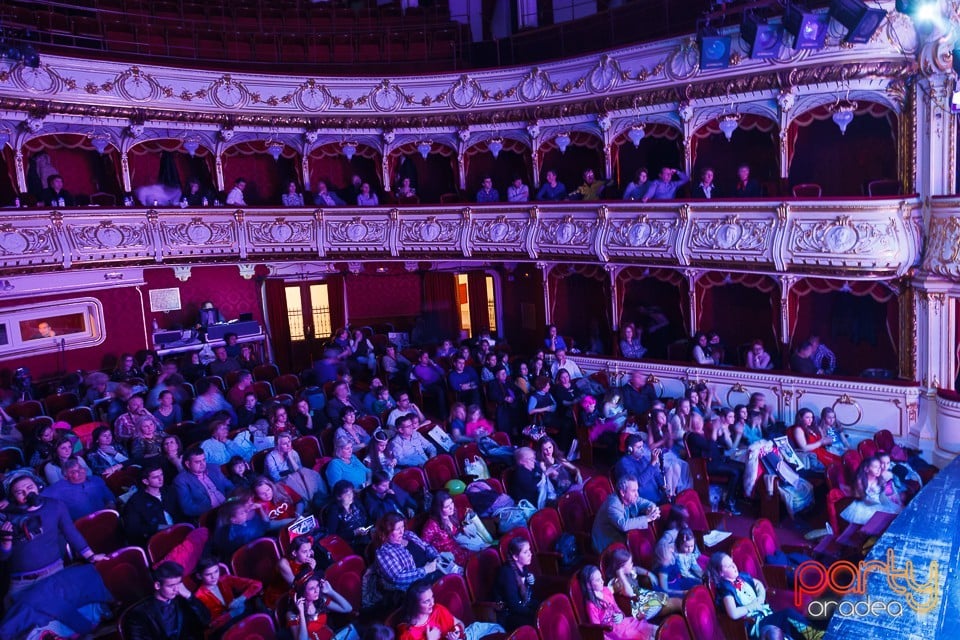 Gala Vivere Music Revolution, Teatrul Regina Maria