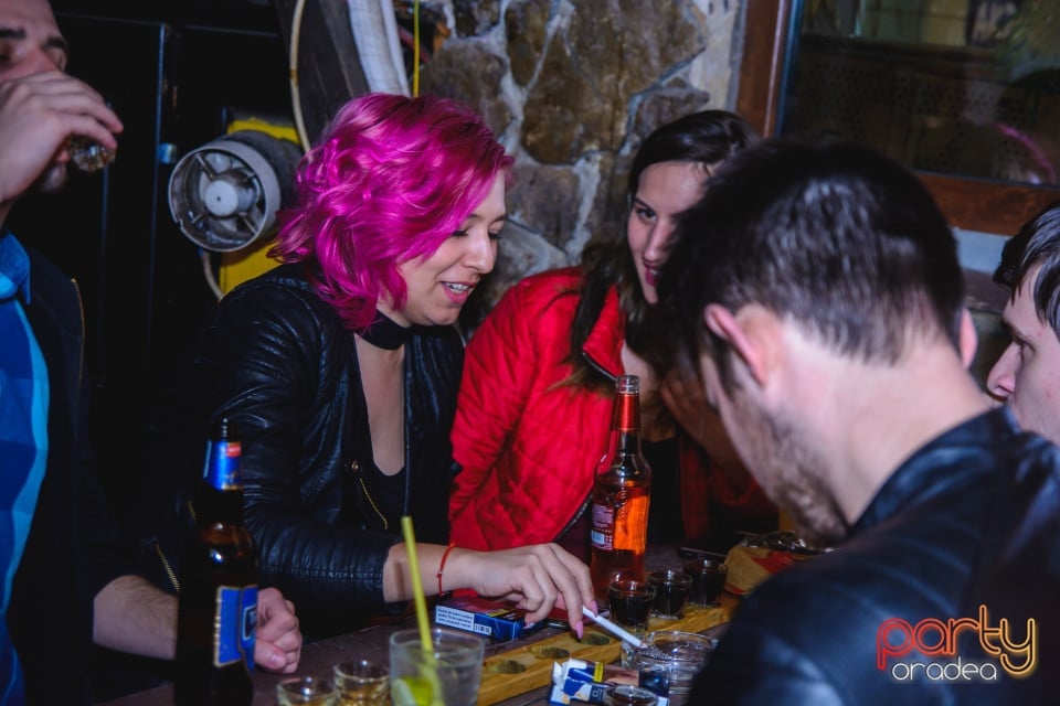Student Party, Gekko