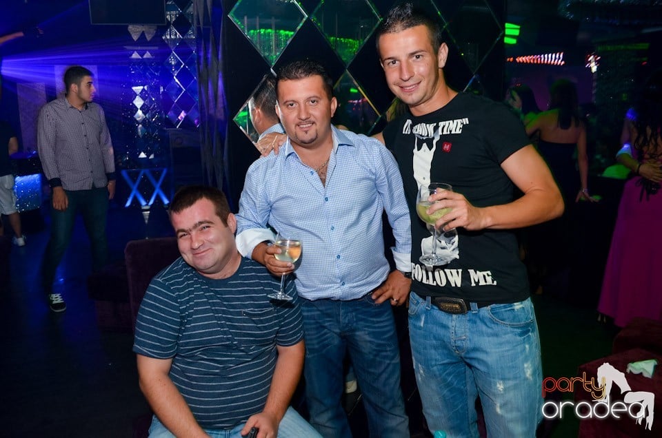 Get Funky cu Ben Boognar în The One,