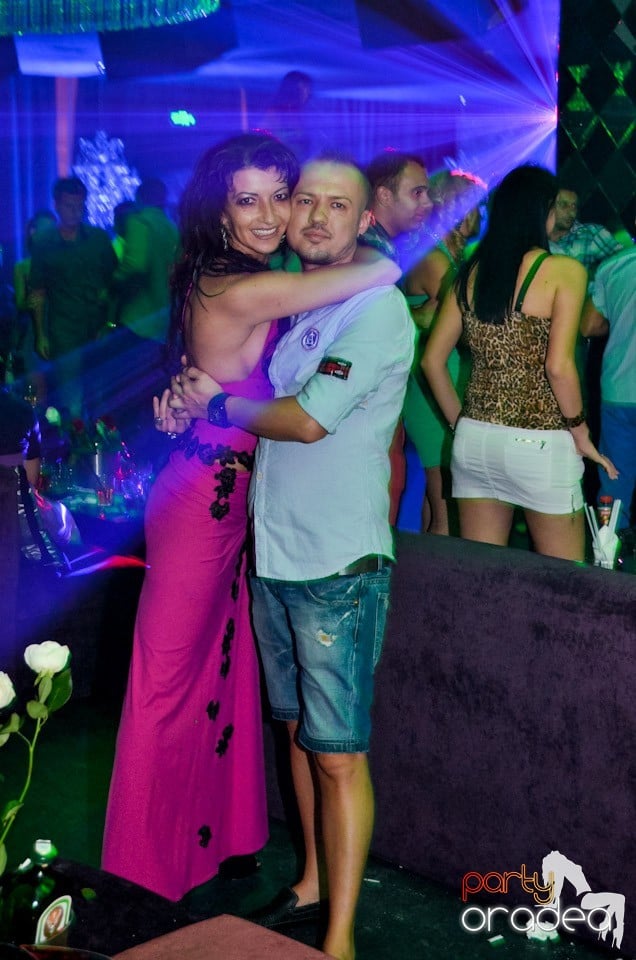 Get Funky cu Ben Boognar în The One,