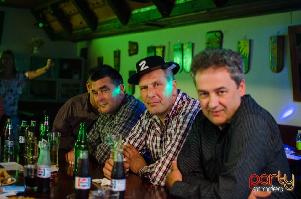 GIPSY RETRO PARTY, Queen's Music Pub