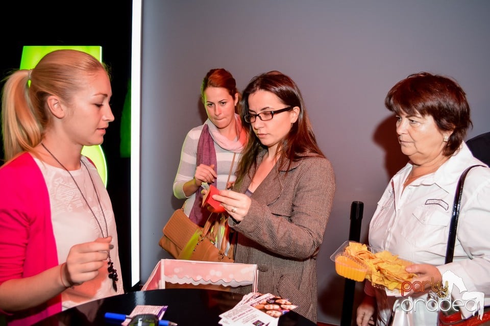 Girls Night Out, Lotus Center