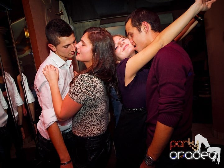 Glow Night Party,
