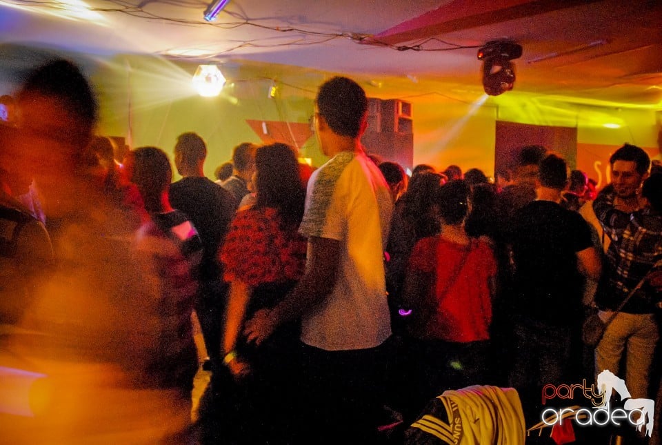 Glow stick party, Royal Party House