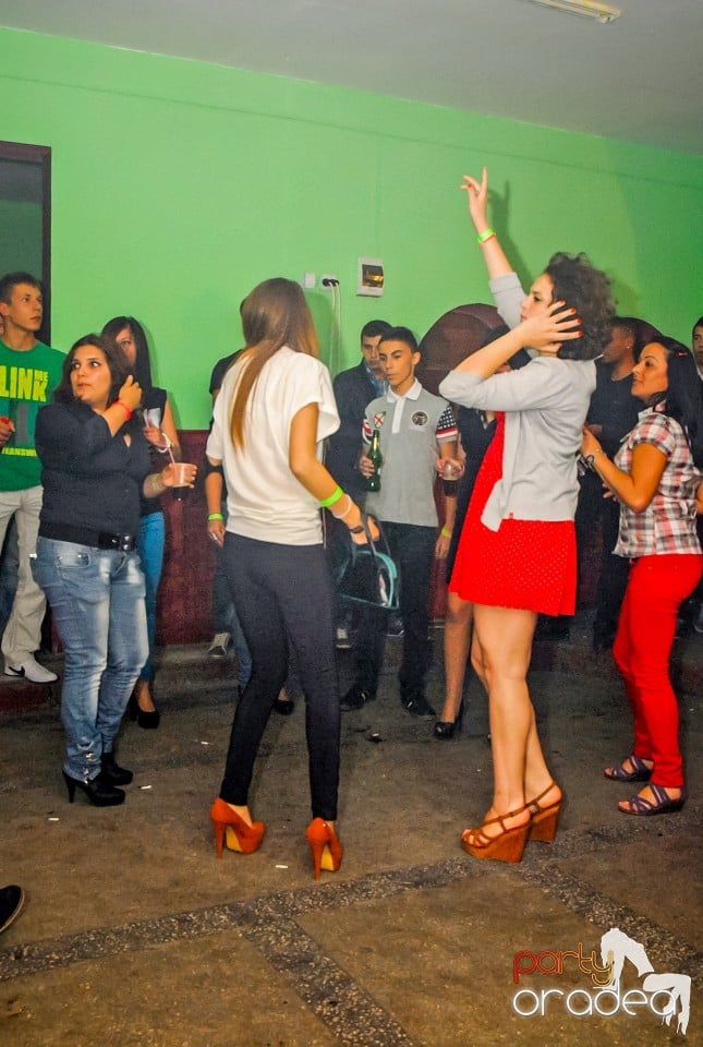 Glow stick party, Royal Party House