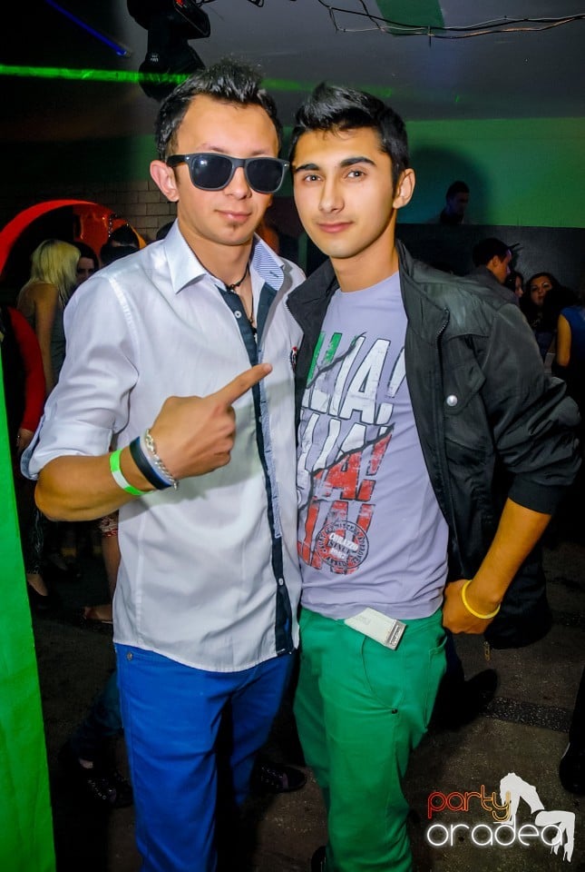 Glow stick party, Royal Party House