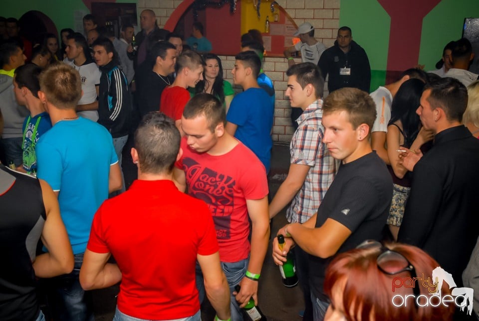 Glow stick party, Royal Party House