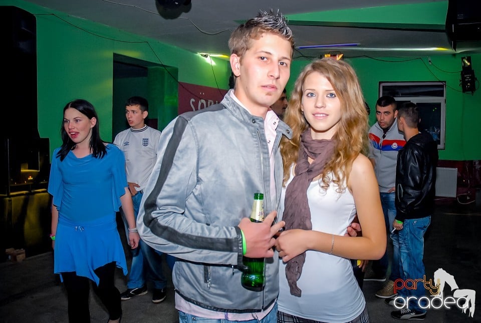 Glow stick party, Royal Party House