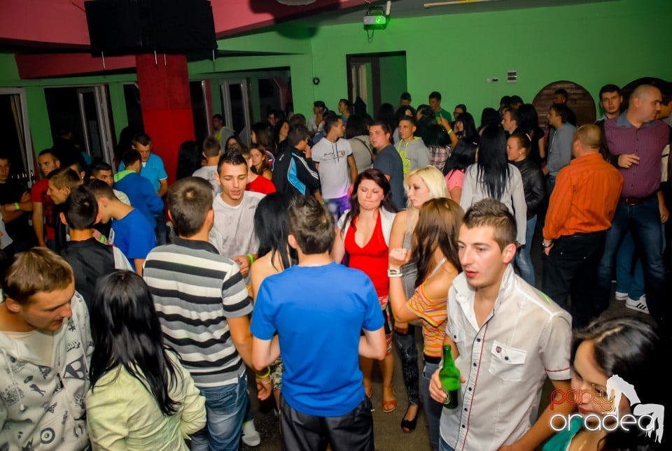 Glow stick party, Royal Party House