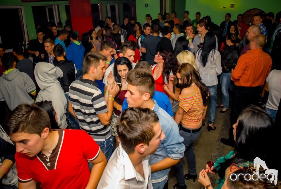Glow stick party, Royal Party House