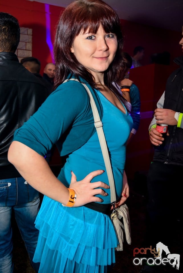 Go-go Dance Show, Royal Party House