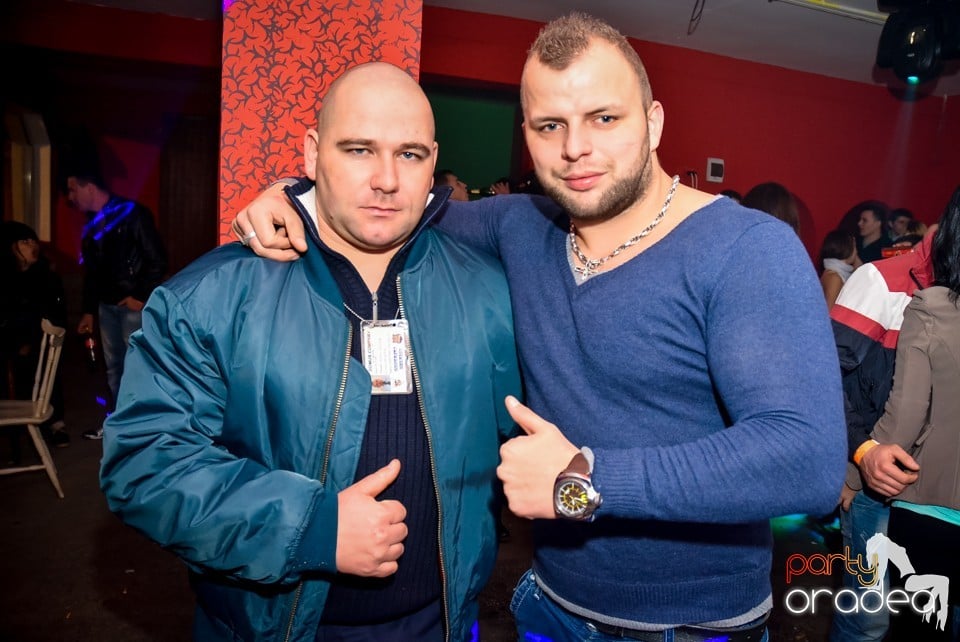 Go-go Dance Show, Royal Party House