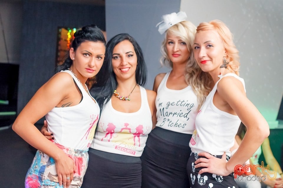 GoGo Dancer Show, 