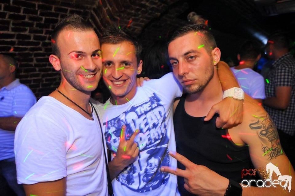 Golden Thursday @ Club Escape, 