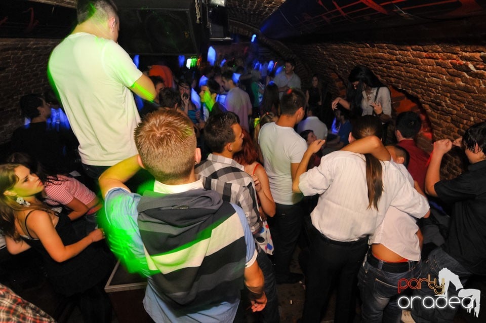 Golden Thursday @ Club Escape, 