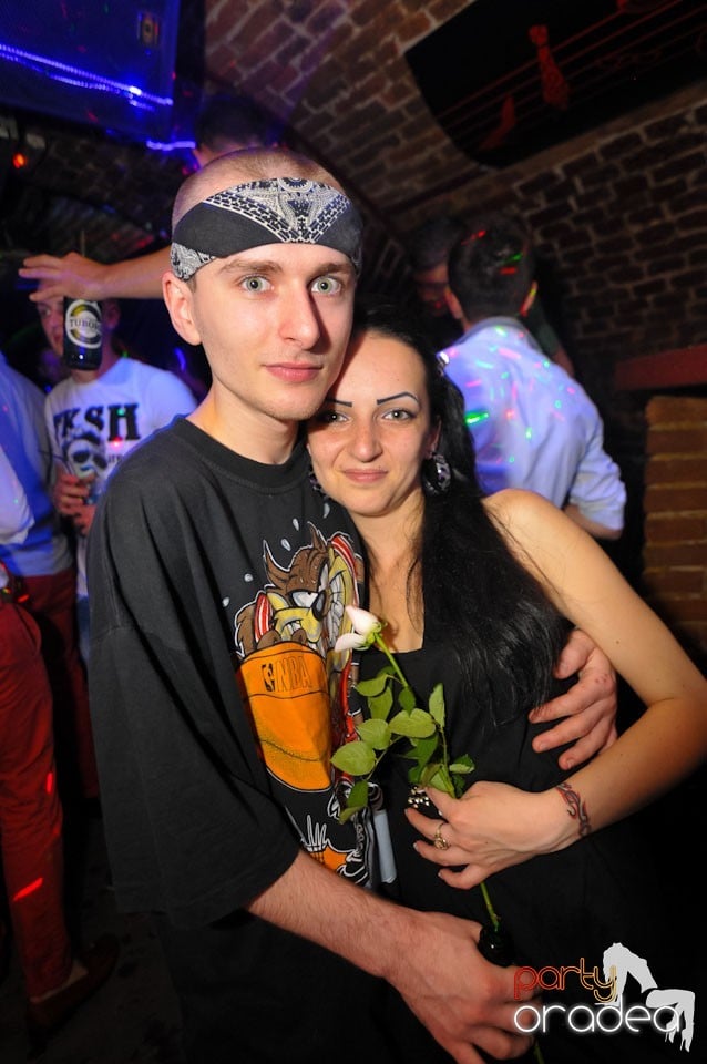 Golden Thursday @ Club Escape, 