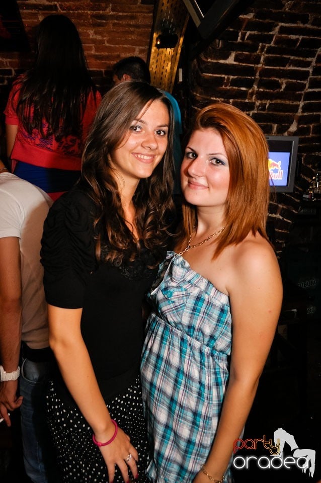 Golden Thursday @ Club Escape, 