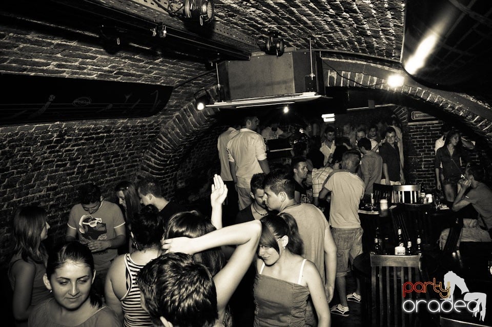 Golden Thursday @ Club Escape, 