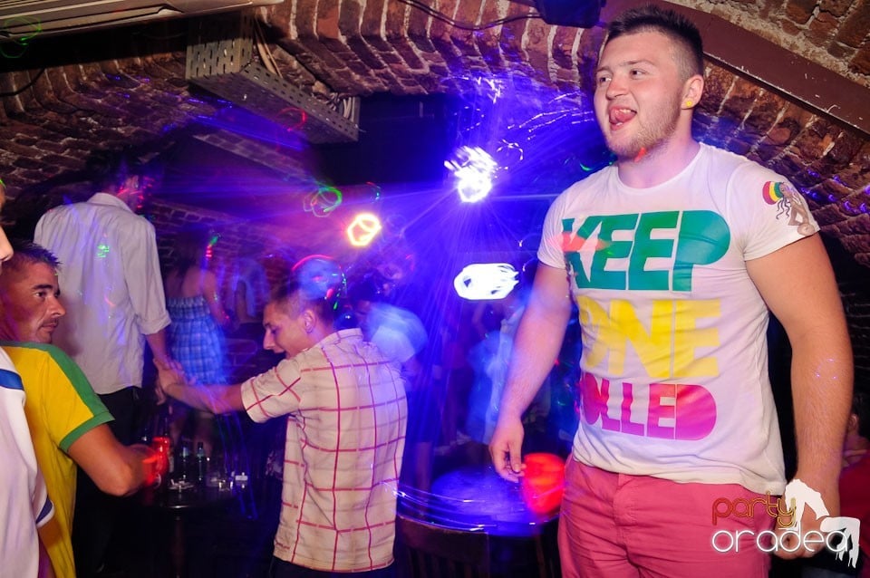 Golden Thursday @ Club Escape, 