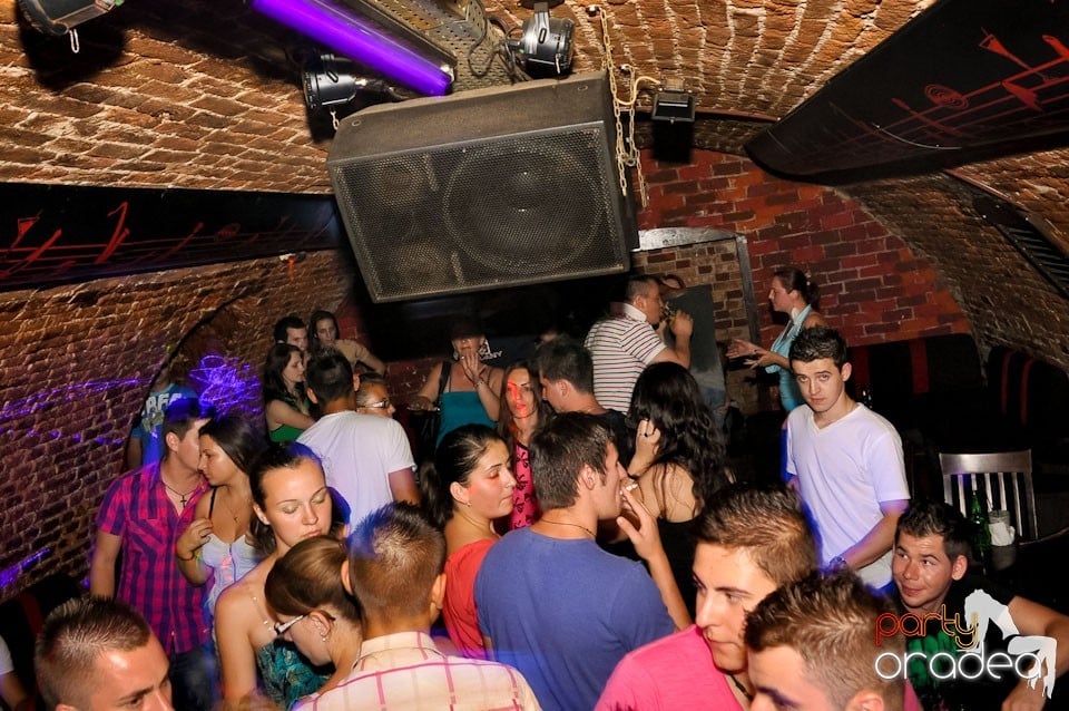 Golden Thursday @ Club Escape, 