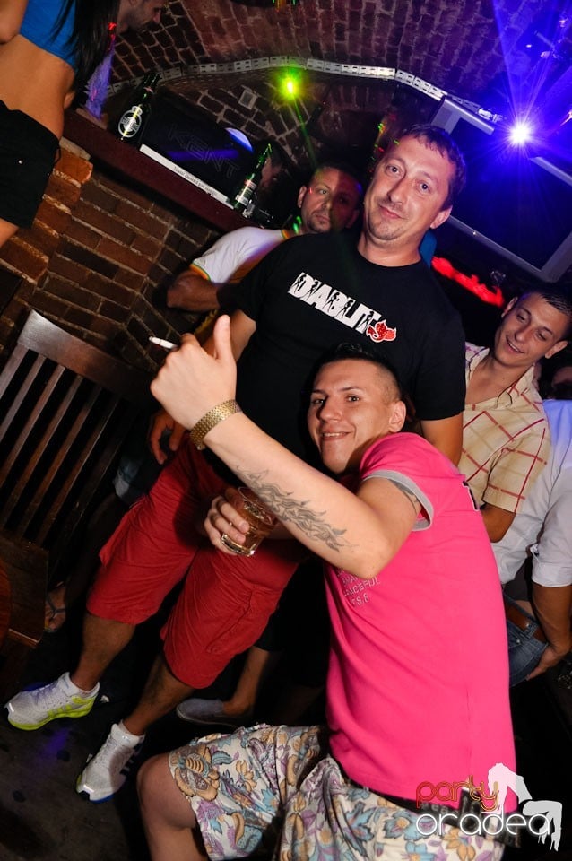 Golden Thursday @ Club Escape, 