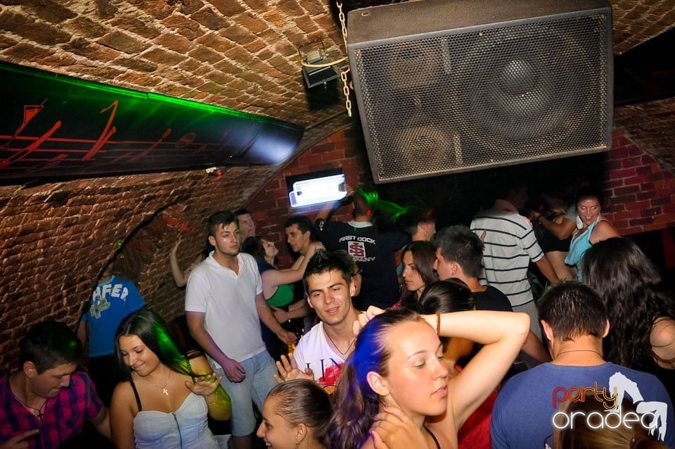 Golden Thursday @ Club Escape, 