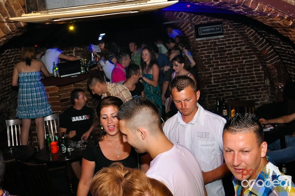 Golden Thursday @ Club Escape, 